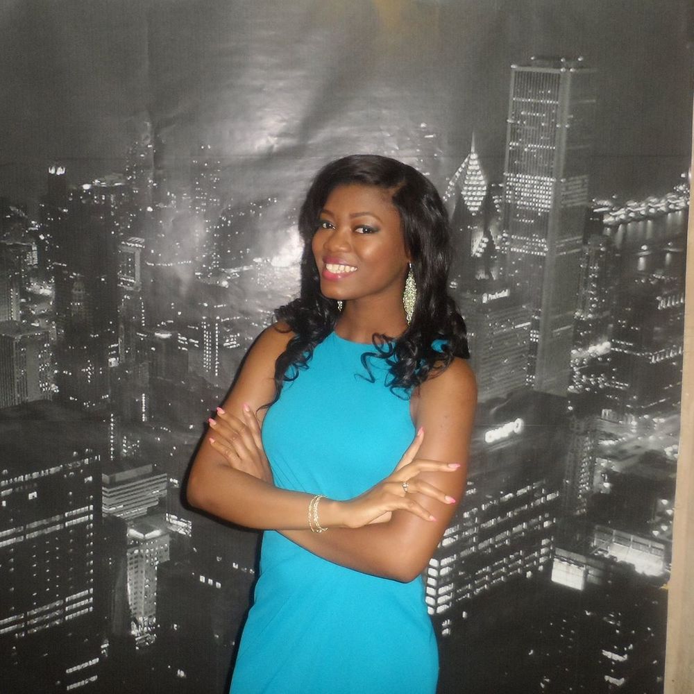 Meet your Posher, Ayotola